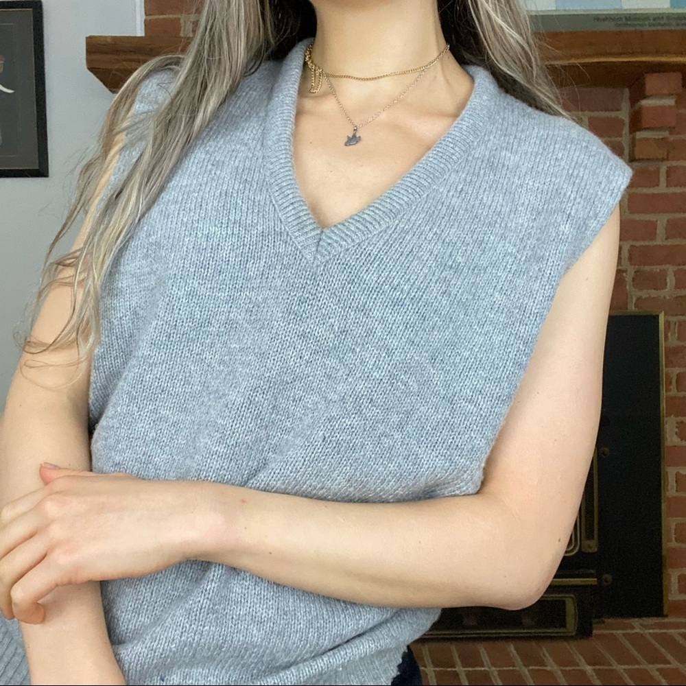 Vintage Jantzen Oversized Knit Heathered Menswear V-Neck Sleeveless Swea…